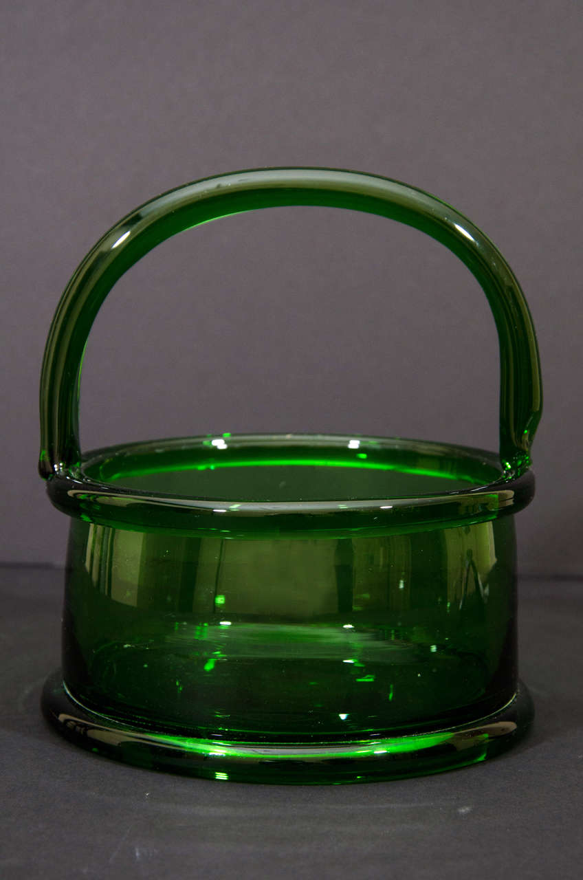 Hand Blown Green Crystal Basket In Excellent Condition For Sale In New York, NY