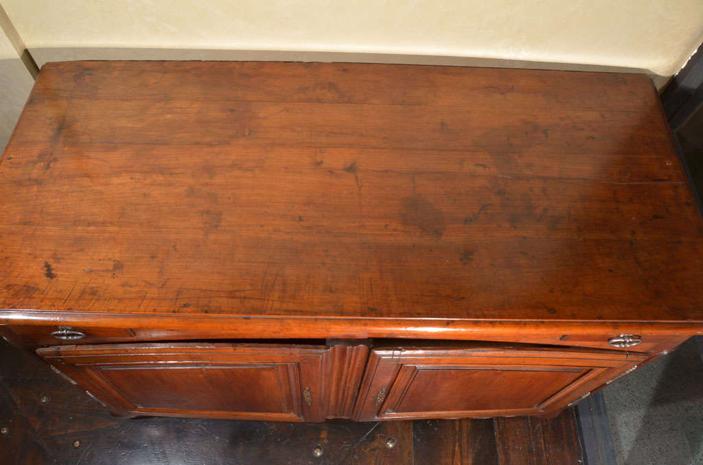 18th Century Walnut Buffet In Fair Condition For Sale In Houston, TX