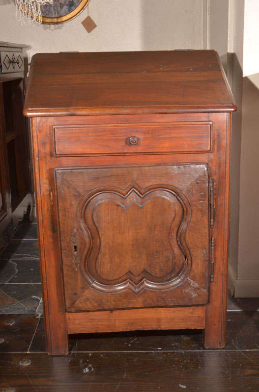 European Mid-19th Century Walnut Lecturn For Sale