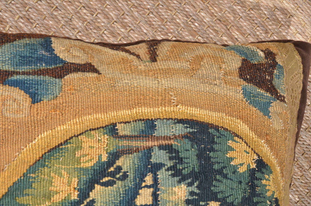 Tapisserie Coussin fragment de tapisserie Maison du XVIIIe siècle en vente