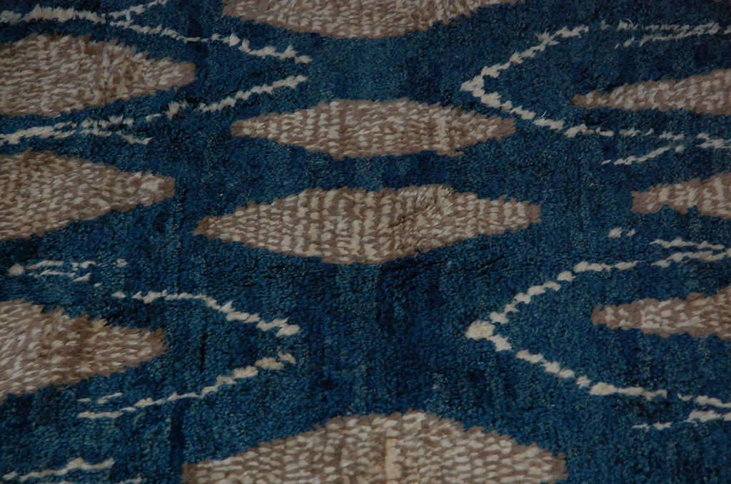 Vintage Wool Rug at 1stdibs