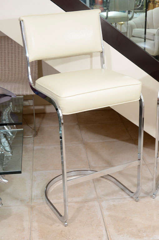 Pair of chrome frame cantilevered bar stools by Milo Baughman 4