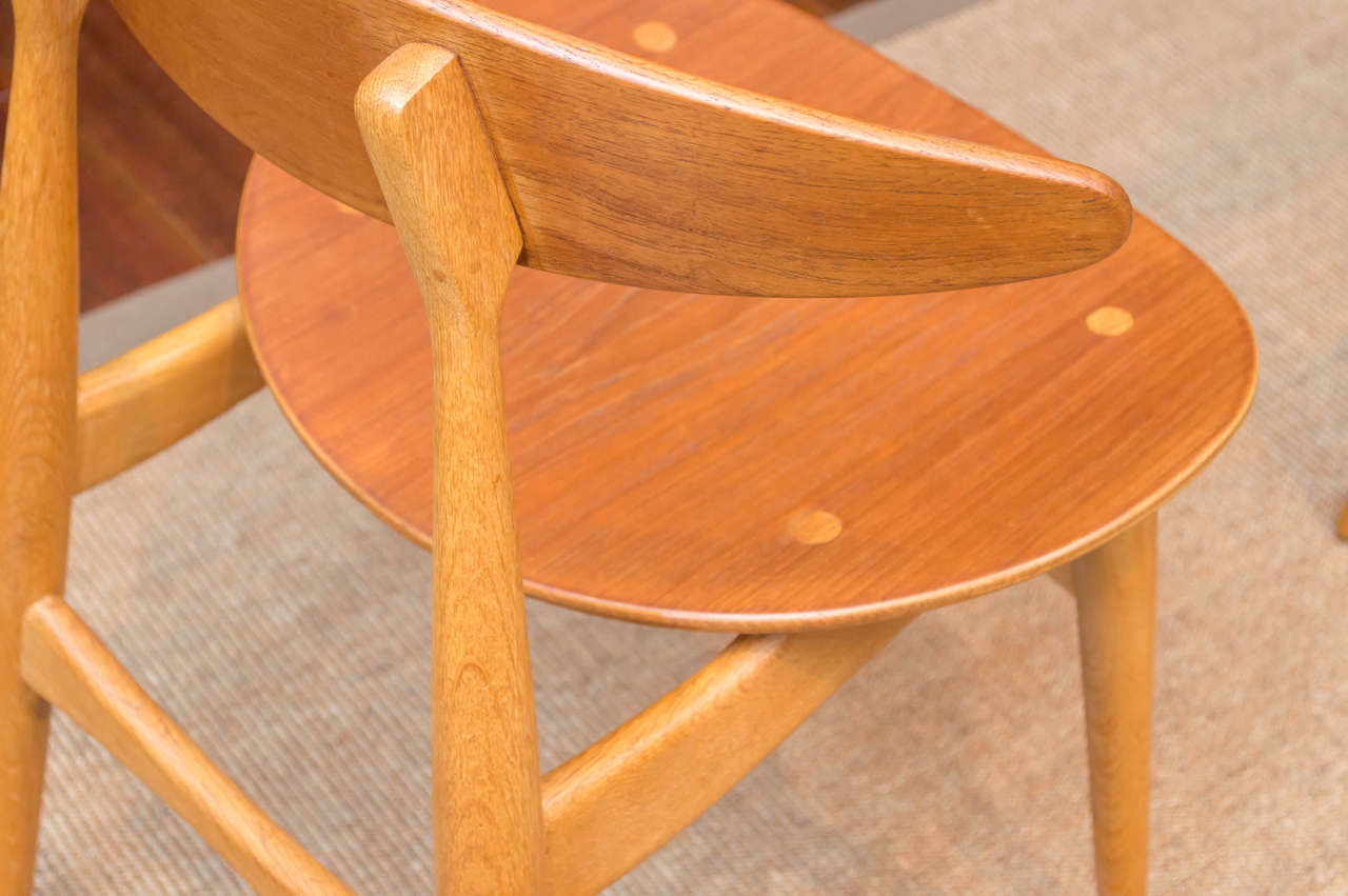 Hans J. Wegner CH33 Dining Chairs In Excellent Condition In San Francisco, CA