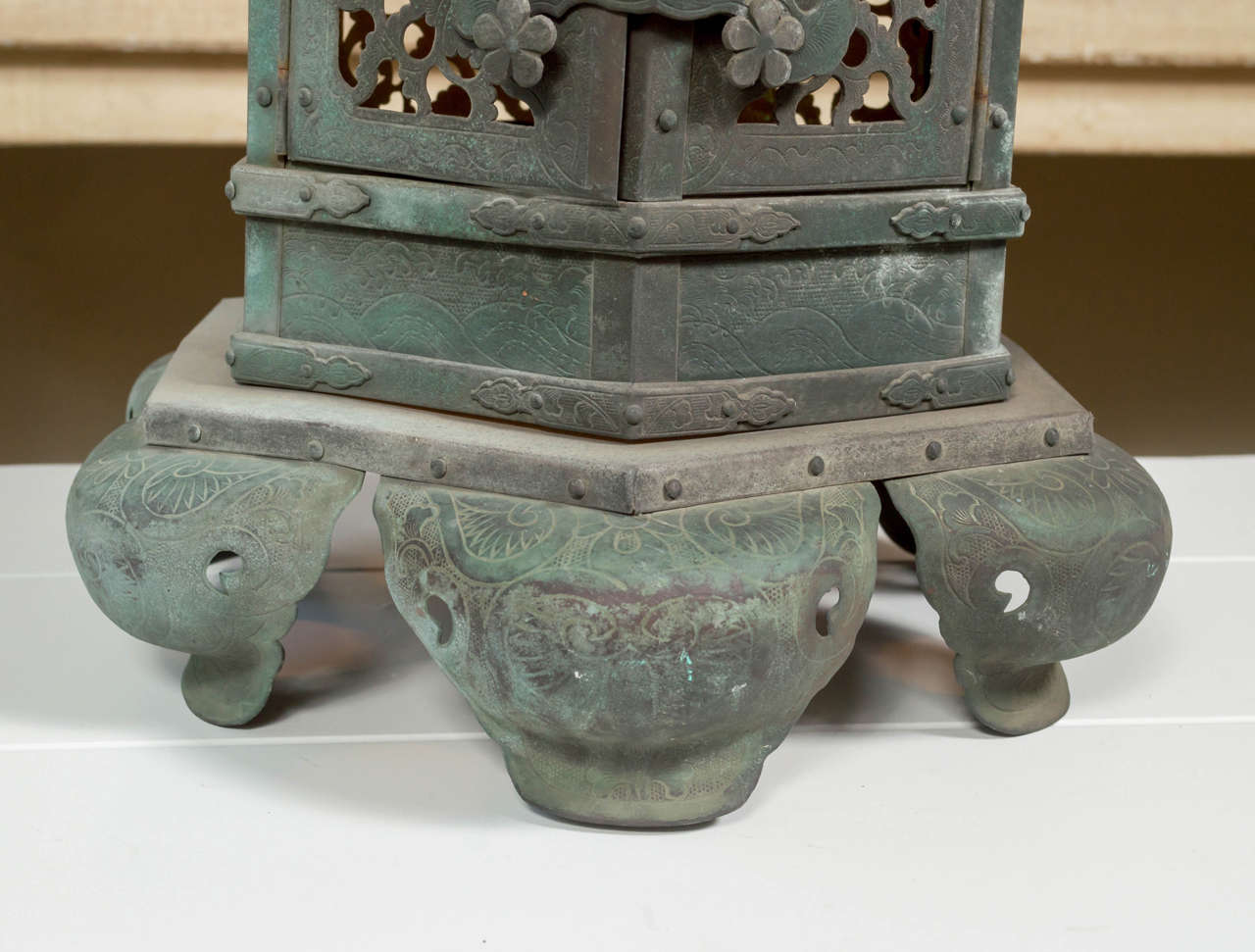 Antique Japanese Bronze Lantern In Excellent Condition In San Francisco, CA