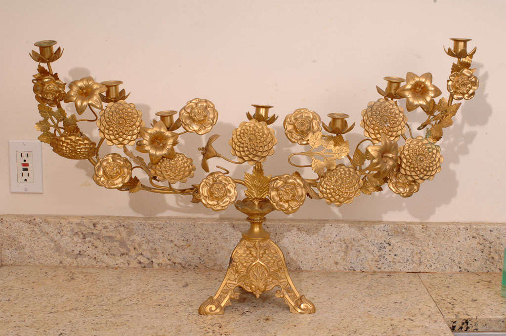 Francese Candelabro in bronzo dorato in vendita