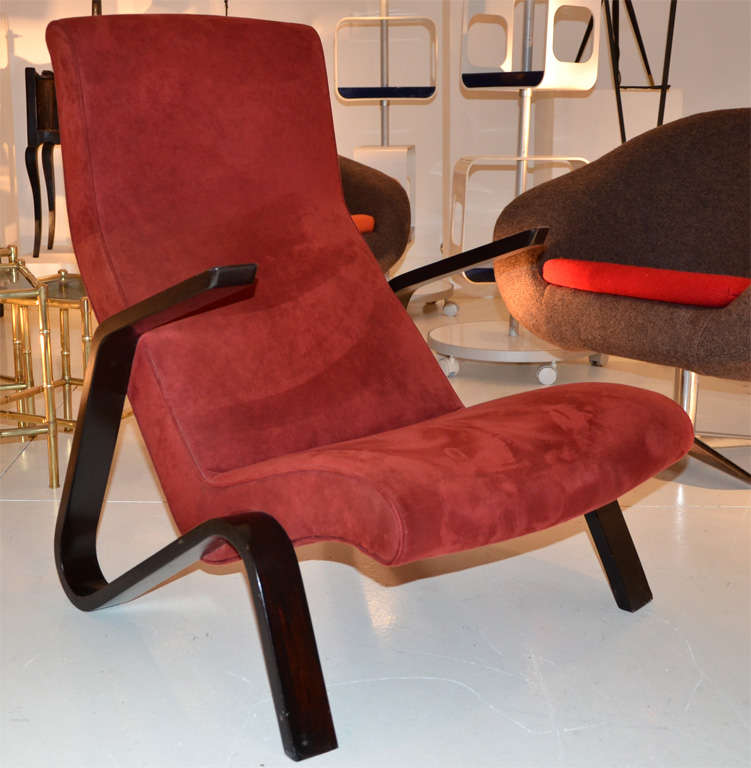 Eero Saarinen Vintage Arm Chair.