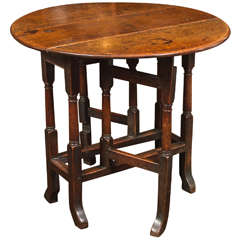 Lovely English Oak Gateleg Table, circa 1840 Antique Lovely English Oak Gateleg Table, circa 1840