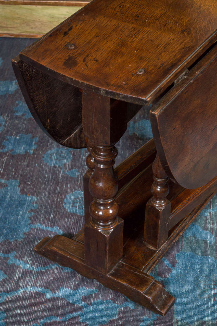 Diminutive English Oak Gateleg Table, circa 1750 For Sale 2