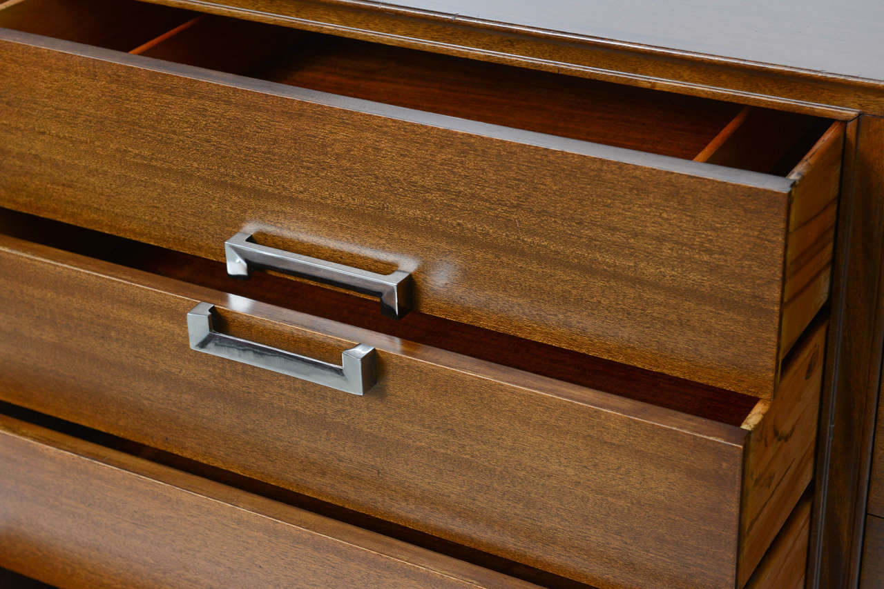 Mid-20th Century Fine 1950s Paul Frankl Style Mahogany Dresser by Red Lion