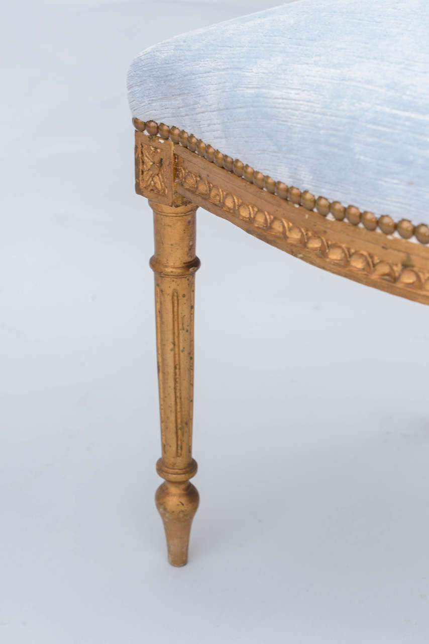 Pair of Louis XVI Giltwood Hall Chairs In Excellent Condition In West Palm Beach, FL