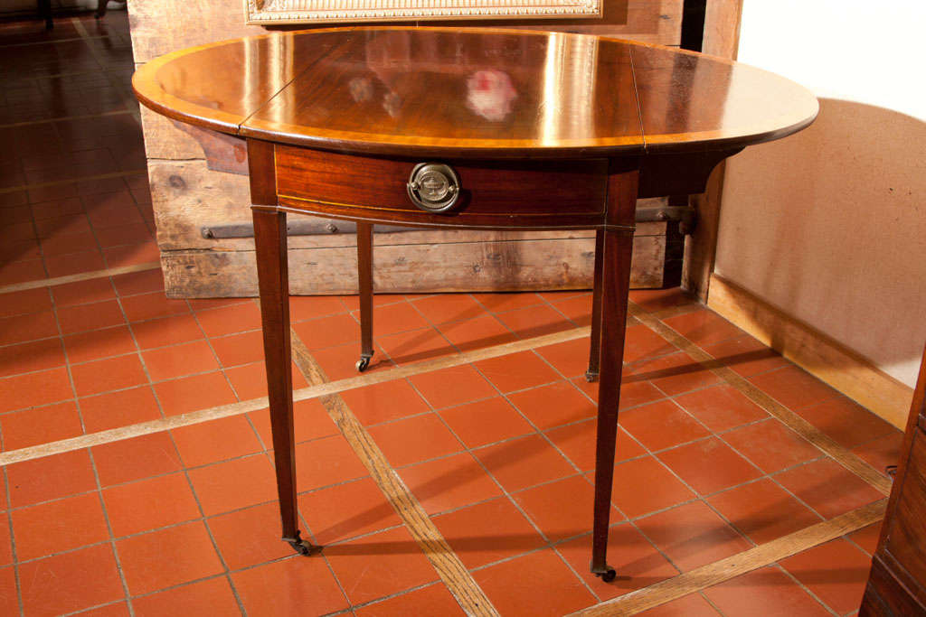 Mahogany English Satinwood Banded Pembroke Table For Sale