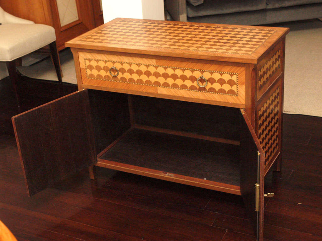 Fish-Scale Marquetry Commode 3
