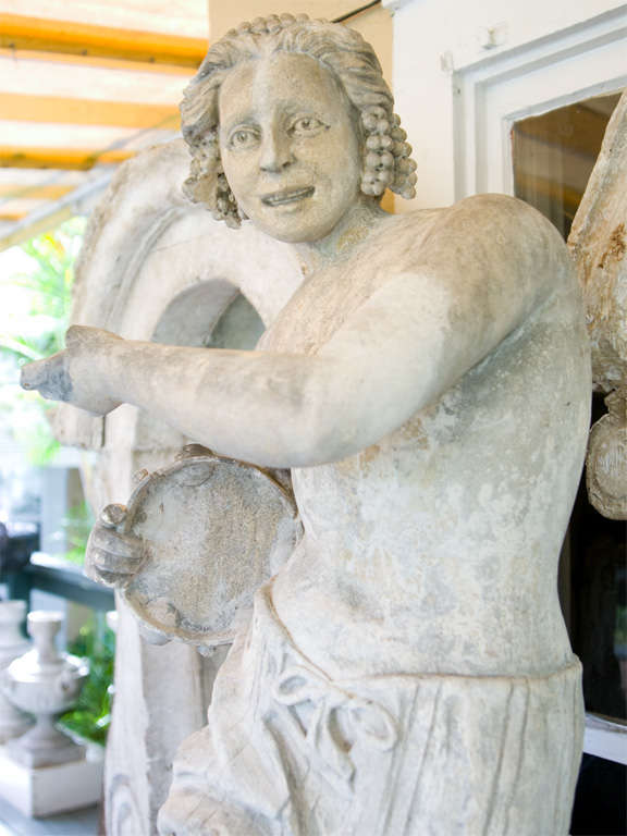 Kalkstein-Statue (19. Jahrhundert) im Angebot
