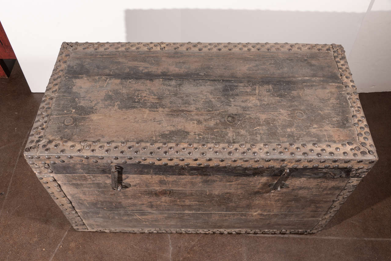 Antique Travel Trunk in Elm with Original Paint Patina 3