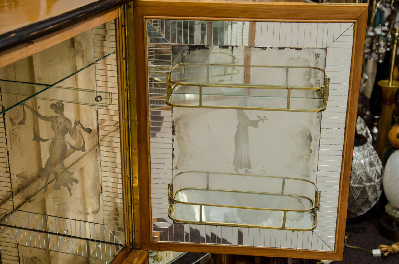Mid-Century Mirrored Bar in the Style of Gio Ponti For Sale 1