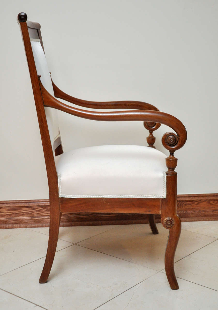 German Neoclassical Armchair, c. 1830 For Sale 1