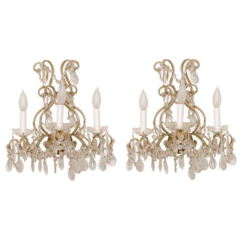 Paar italienische Perlen-Wandleuchter im Maria-Theresa-Stil im Angebot