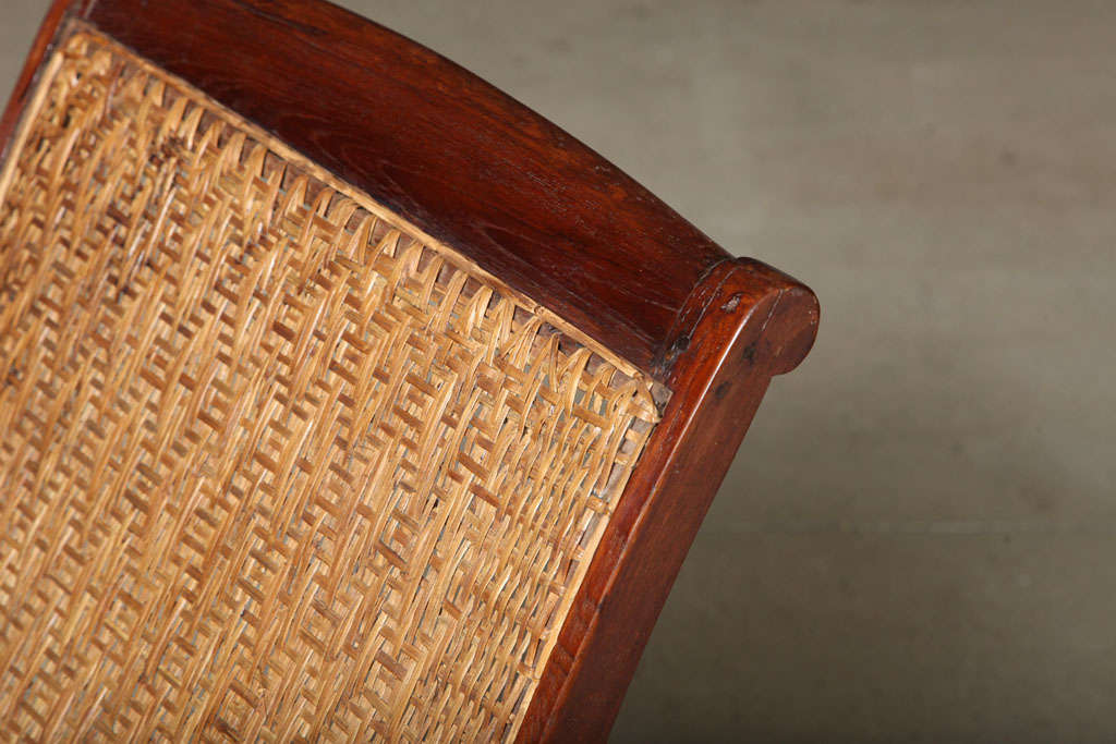 antique plantation chair in teakwood 3