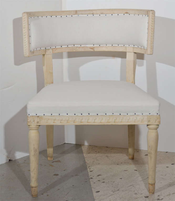 Swedish Gustavian Klismos Chairs In Good Condition For Sale In Houston, TX