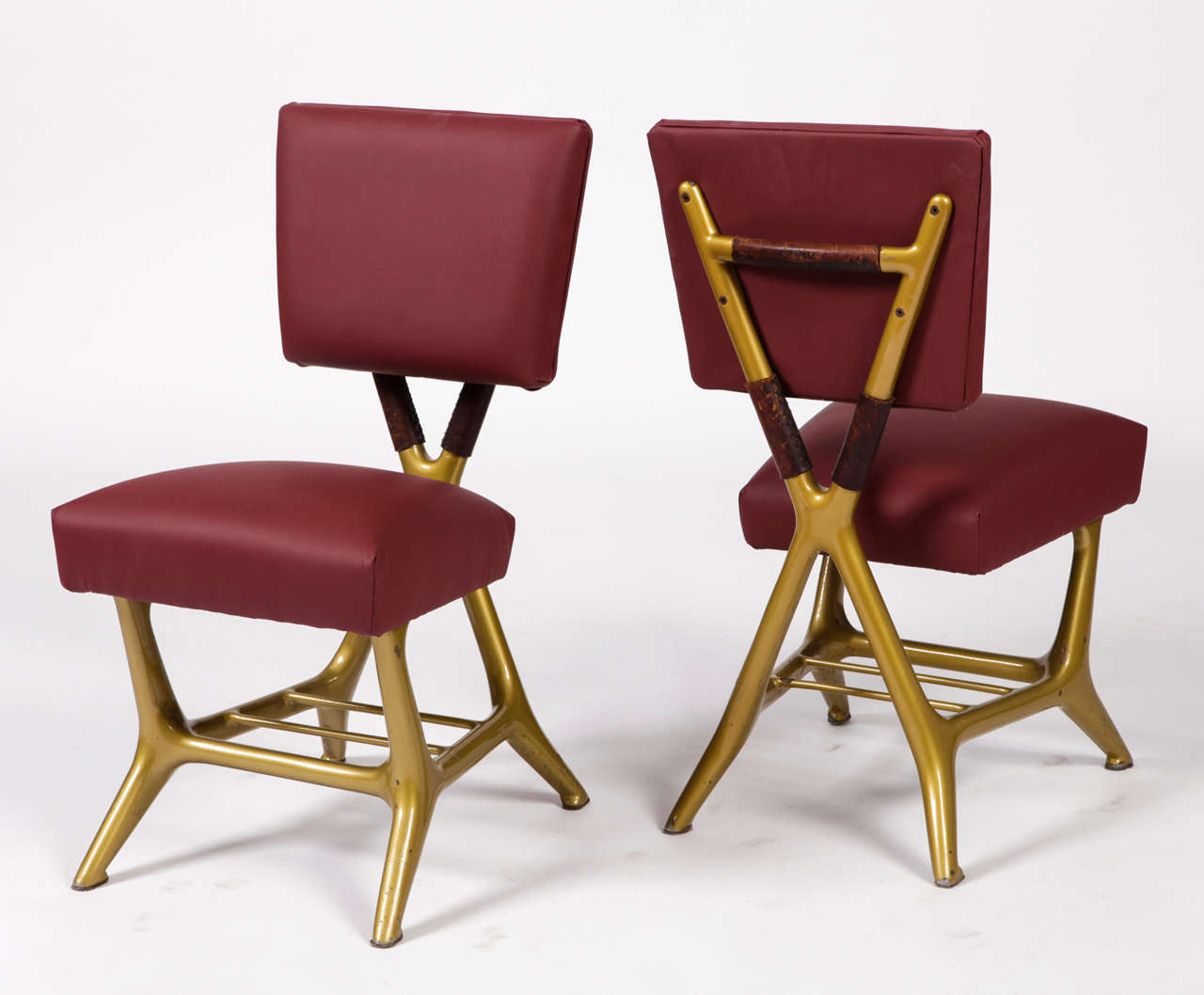 pair of chairs by GIULIO MINOLETTI for the original forniture of the ETR 300 train, produced by Officine Breda 1949
Measures: h 82cm 48 x 40 cm 
Literature:A. Branzi,M, De Lucchi 