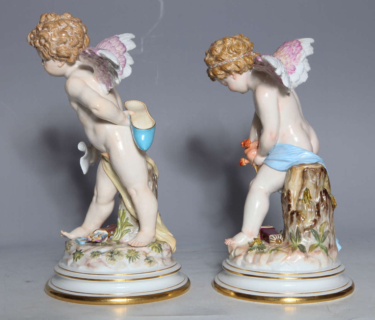 Meissen Porcelain Large Devisenkinder Cupid Figurines with Markings 1860s In Excellent Condition For Sale In New York, NY