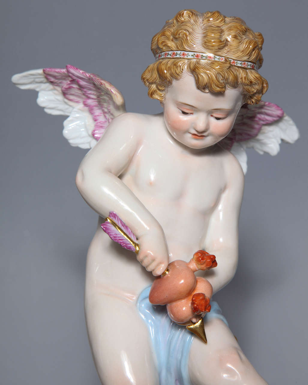Meissen Porcelain Large Devisenkinder Cupid Figurines with Markings 1860s For Sale 1