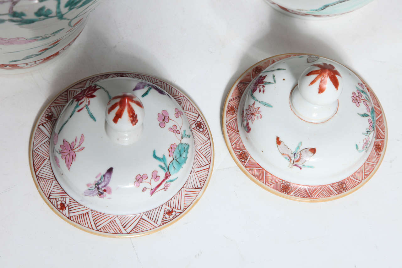 Pair of 18th Century Chinese Export Porcelain Famille Rose Covered Jars For Sale 4