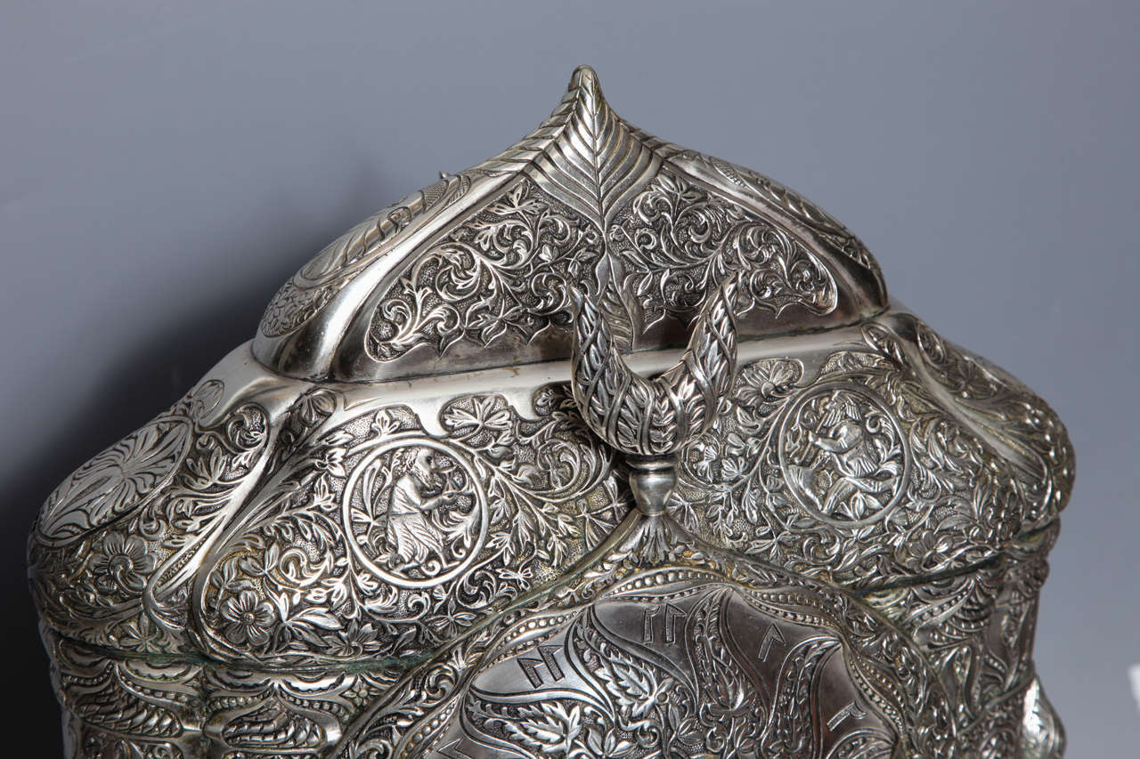 Fait main Garniture d'horloge de 3 pièces en bronze argenté de style orientaliste/ islamique français ancien en vente