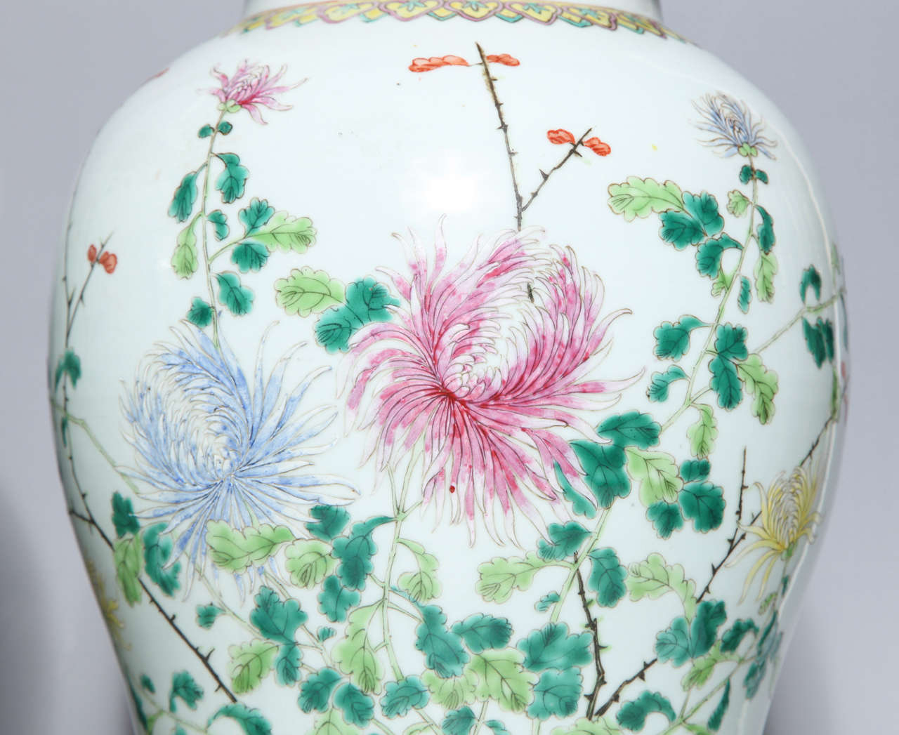 Pair of 19th Century Chinese Porcelain Ginger Jars Converted into Table Lamps For Sale 6