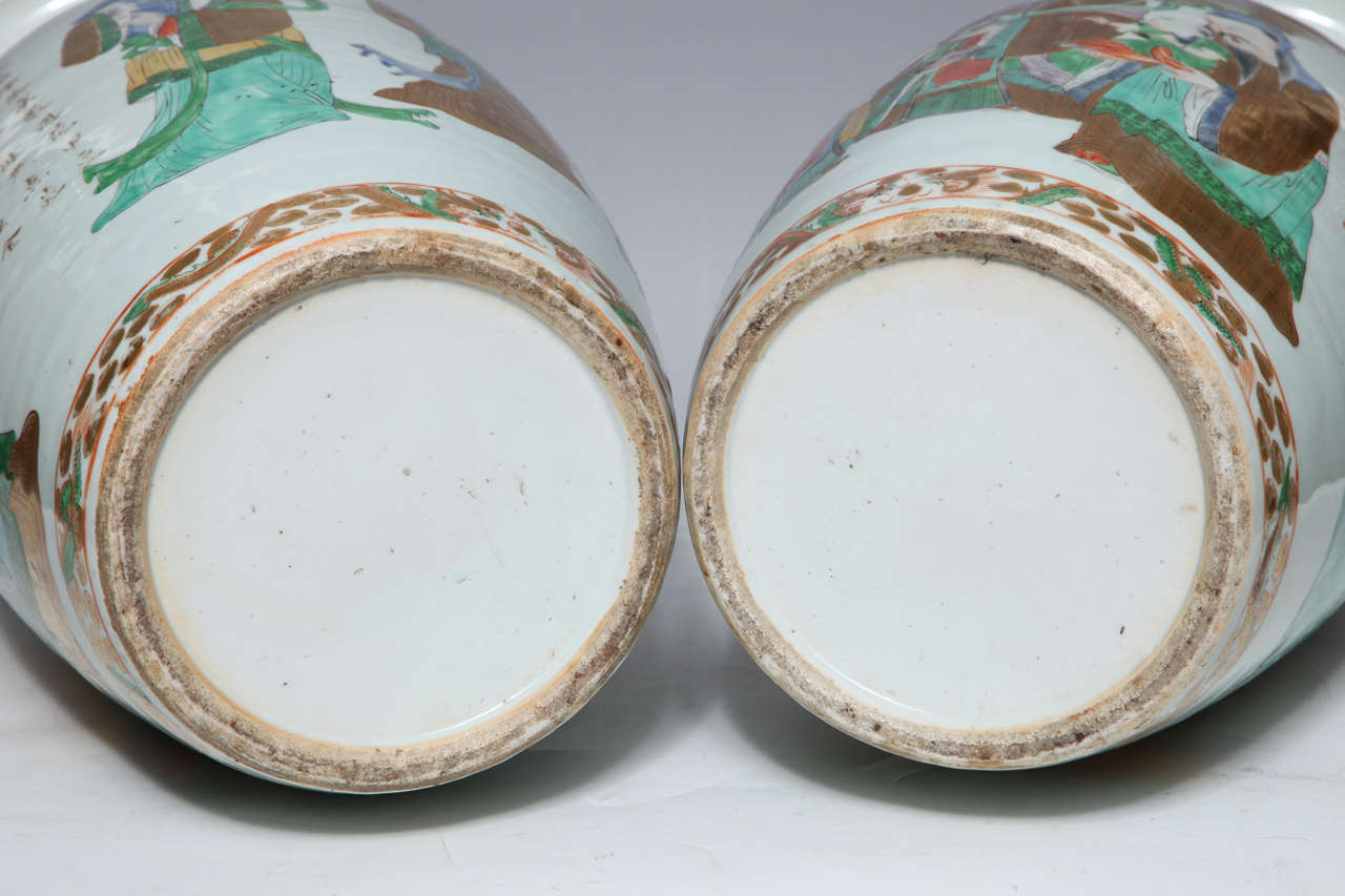 Pair of Chinese Porcelain Vases with Painted Figures and Chinese Poems in Gold For Sale 2