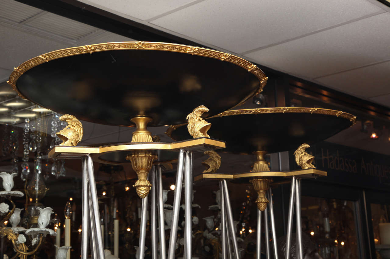 Paar palastartige Fackeln aus Bronze und Stahl im Empire-Stil im Angebot 4