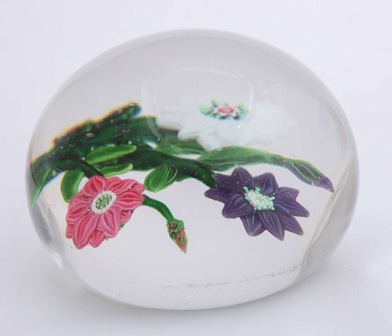 A Rare And Fine Antique Clichy Three Flower Bouquet Paperweight For Sale 2