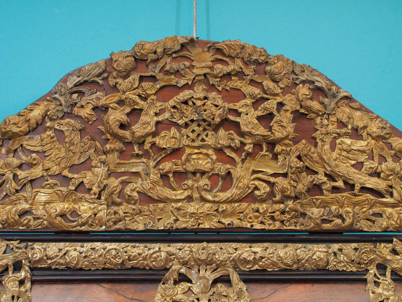 French Exceptional Louis XIV Period Burl Walnut and Bronze Mirror, circa 1710 For Sale