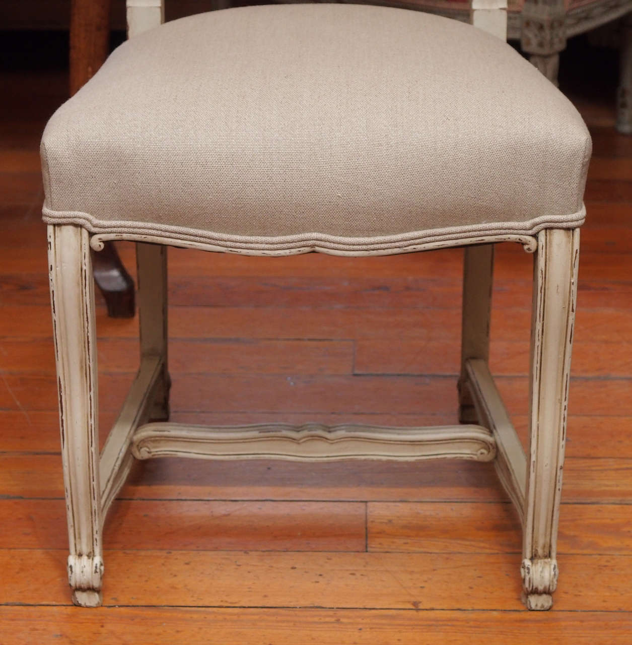 Set of Eight Dining Room Chairs In Excellent Condition In New Orleans, LA