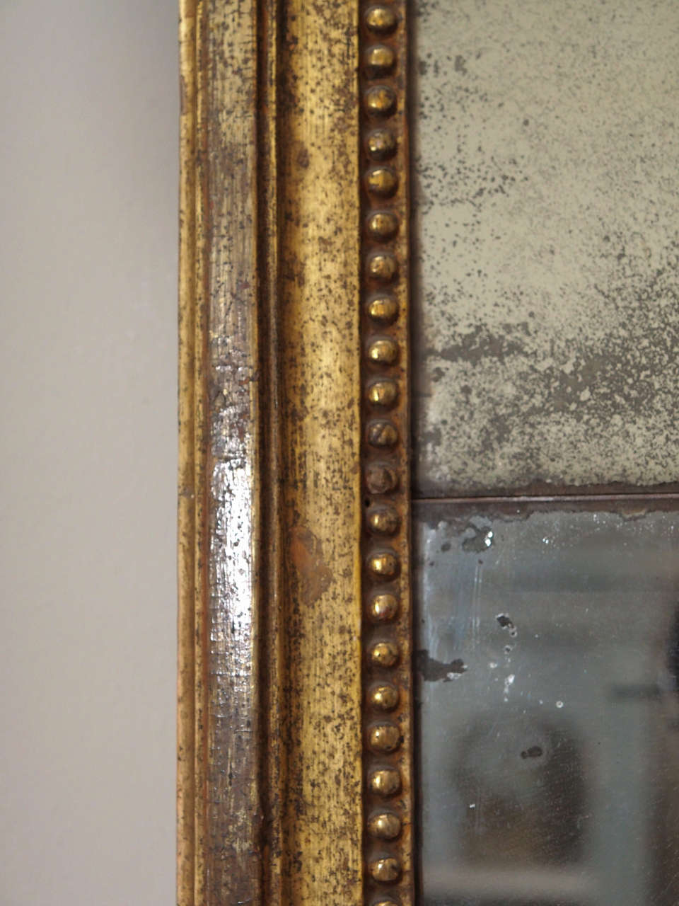 18th Century and Earlier 18th Century Giltwood Mirror For Sale