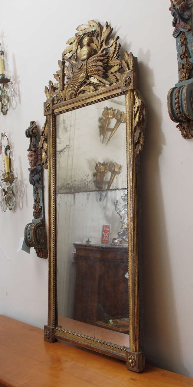 18th Century Giltwood Mirror For Sale 1