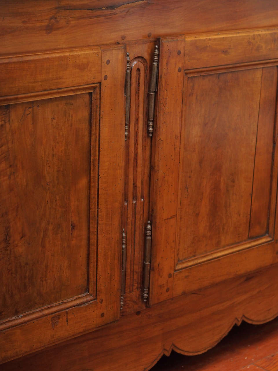 18th Century Directoire Walnut Enfilade In Good Condition In New Orleans, LA