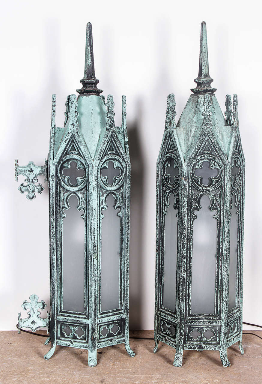 Bronze Gothic Lamps In Good Condition For Sale In New York, NY