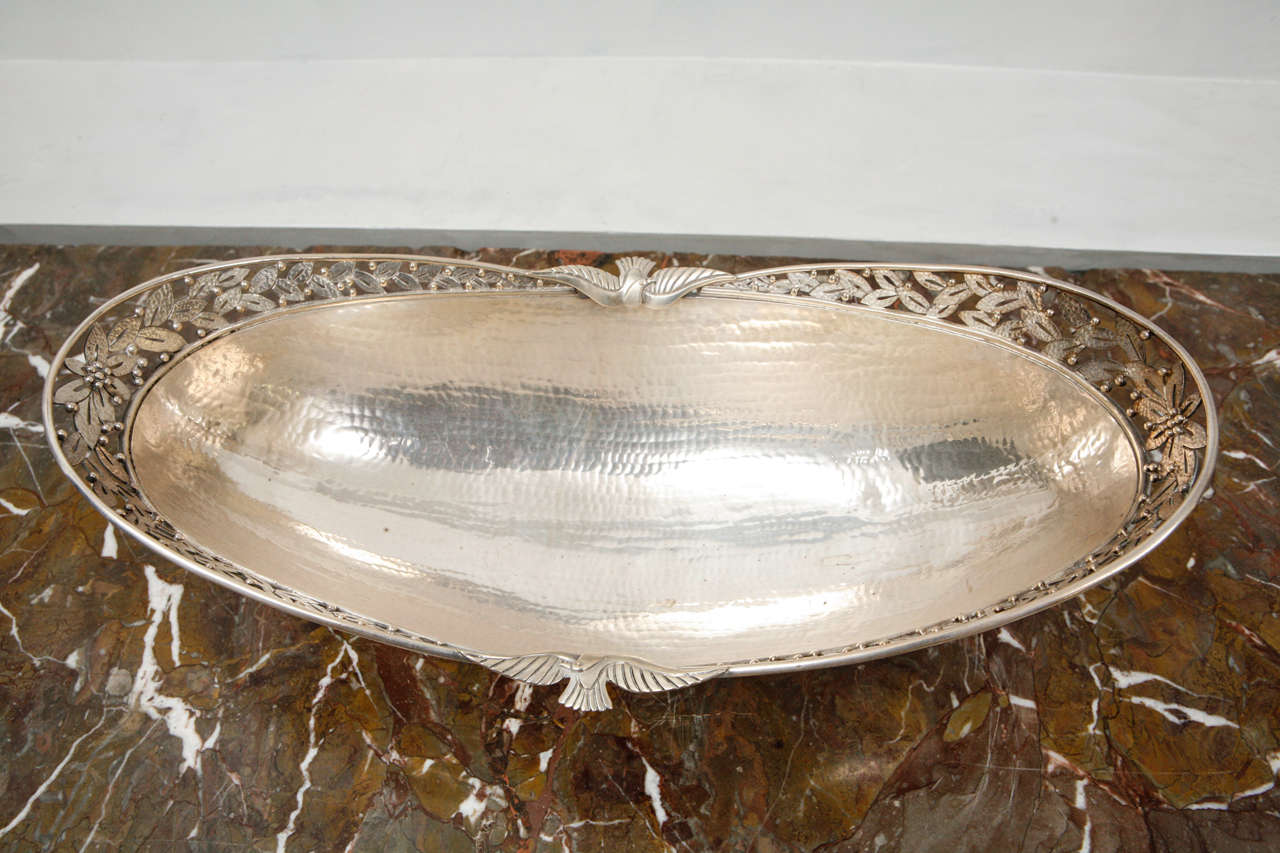 Cuenco Contemporáneo de Plata de Ley Martillada a Mano en Bueno estado para la venta en Los Angeles, CA