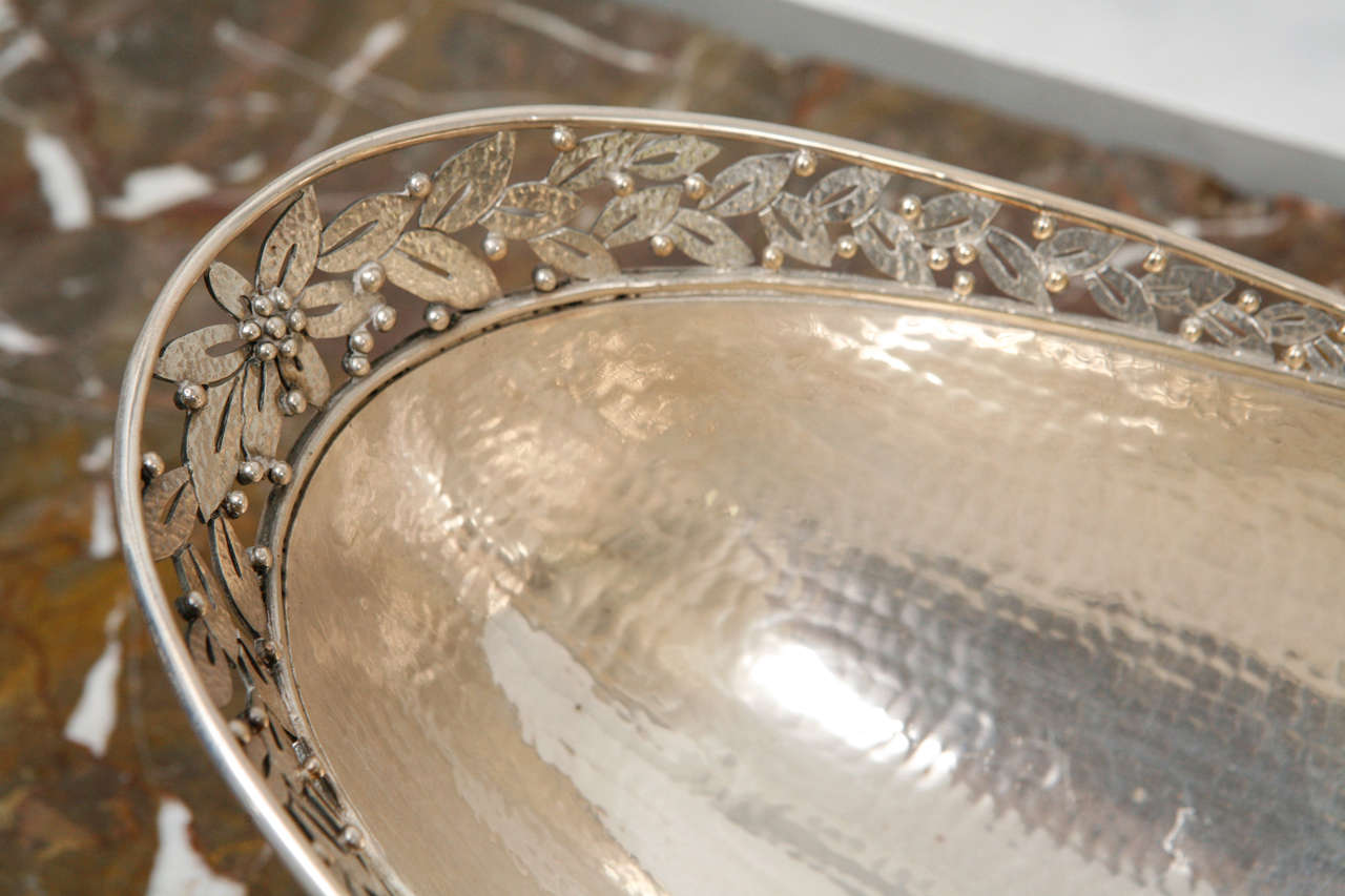 Cuenco Contemporáneo de Plata de Ley Martillada a Mano Siglo XXI y contemporáneo en venta