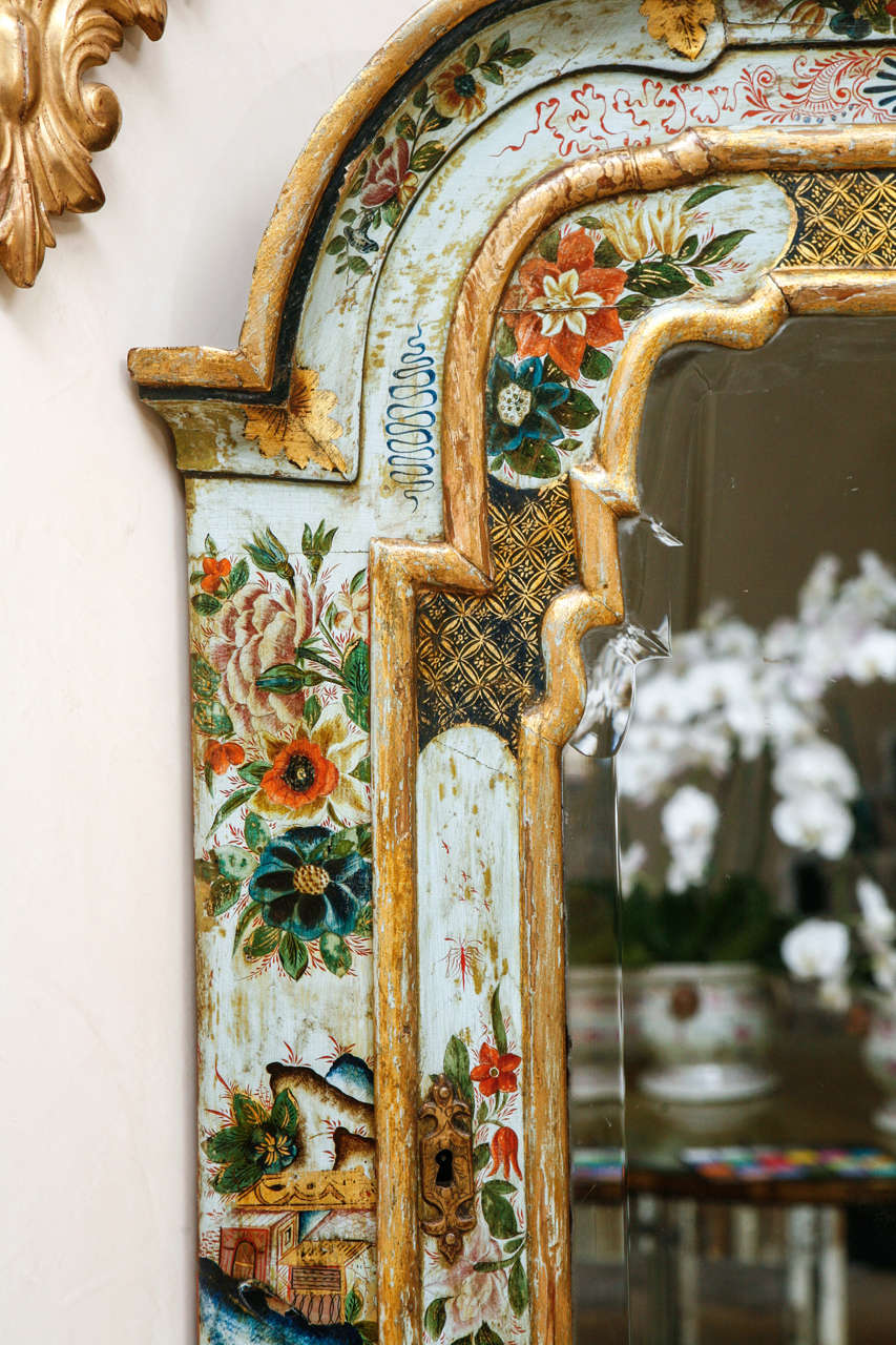 Paar englische Chinoiserie-Eckschränke mit Spiegeln aus dem 18. Jahrhundert im Angebot 3