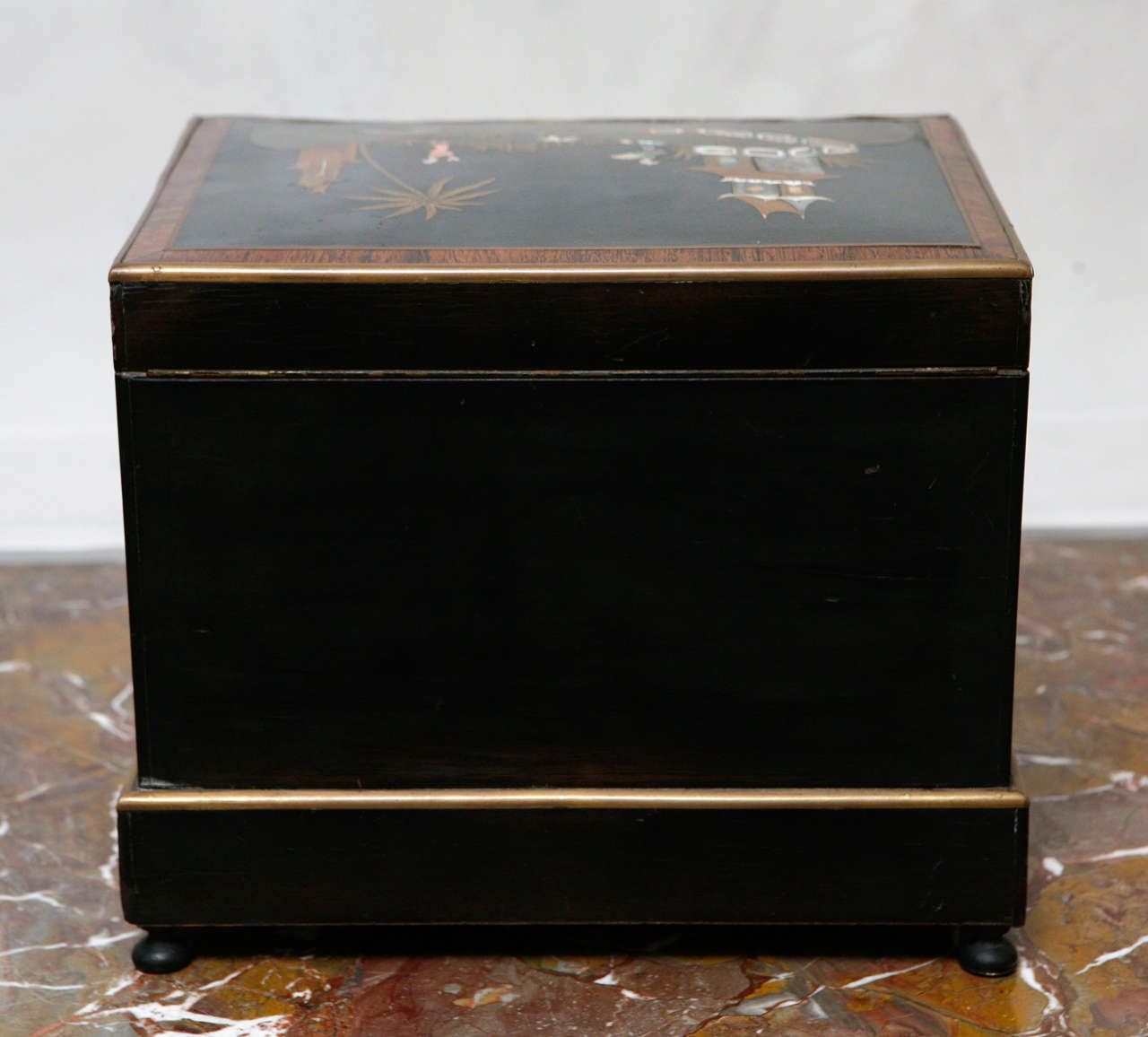 19th c. French Liquor Box with Baccarat Glasses and Bottles In Excellent Condition In Los Angeles, CA