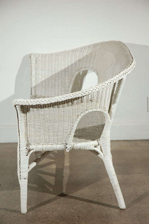 20th Century French White Wicker Settee (2 sofas available)Garden Furniture