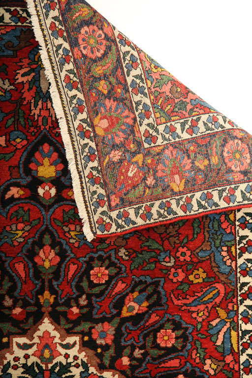 Antique 1920s Persian Bibibaft Bakhtiari Rug, Queen Weave, 5' x 7' For Sale 4