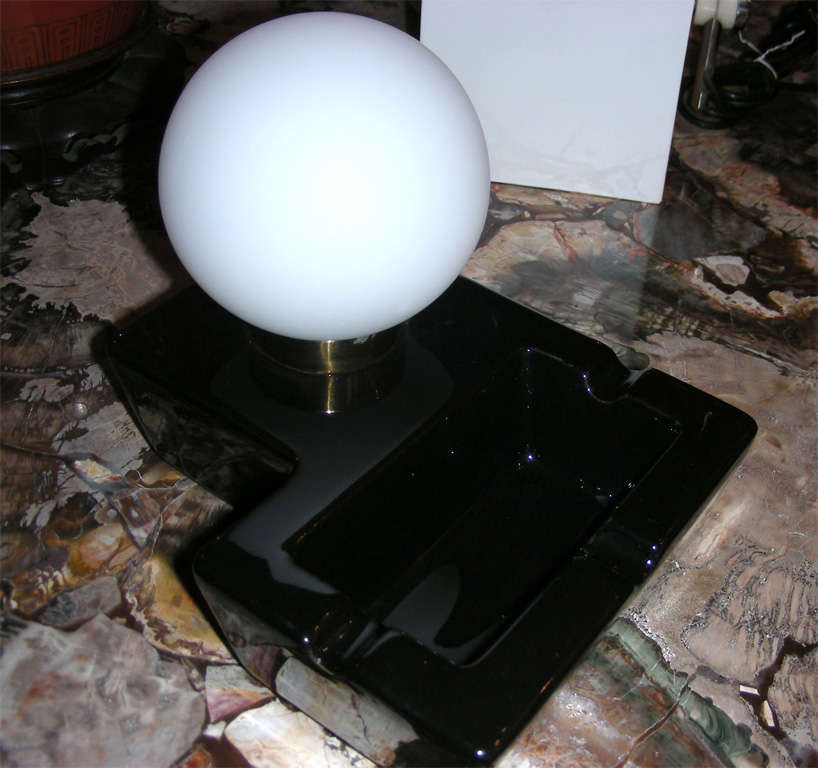 Zwei 1950er Jahre Lampen-Aschenbecher im Angebot 3