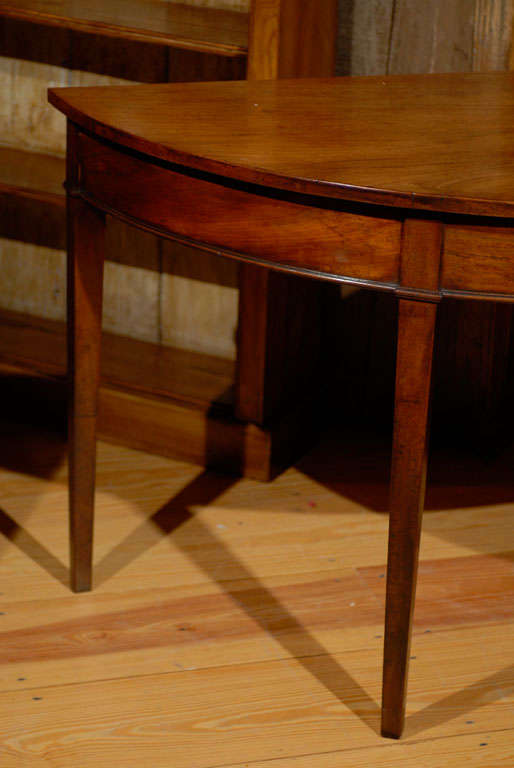 Pair of English 19th Century Hepplewhite Style Demilune Mahogany Tables In Good Condition In Atlanta, GA