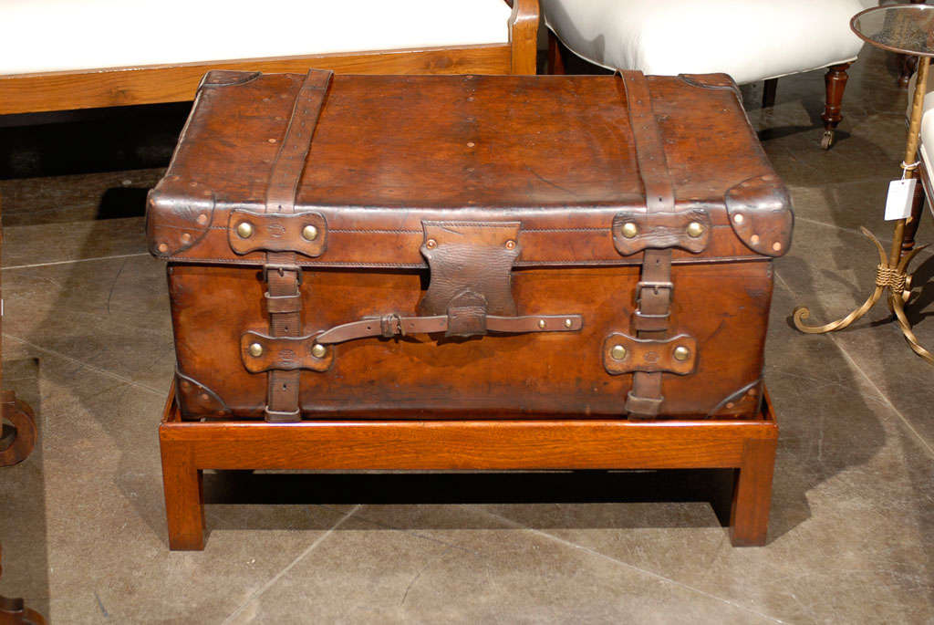 English 19th Century Leather Travel Trunk on Rectangular Mahogany Wooden Stand 1