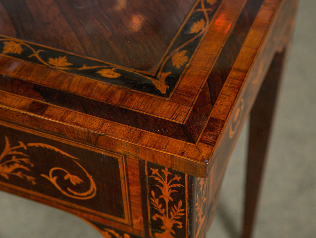 Italian Marquetry Work Table In Good Condition In Stamford, CT