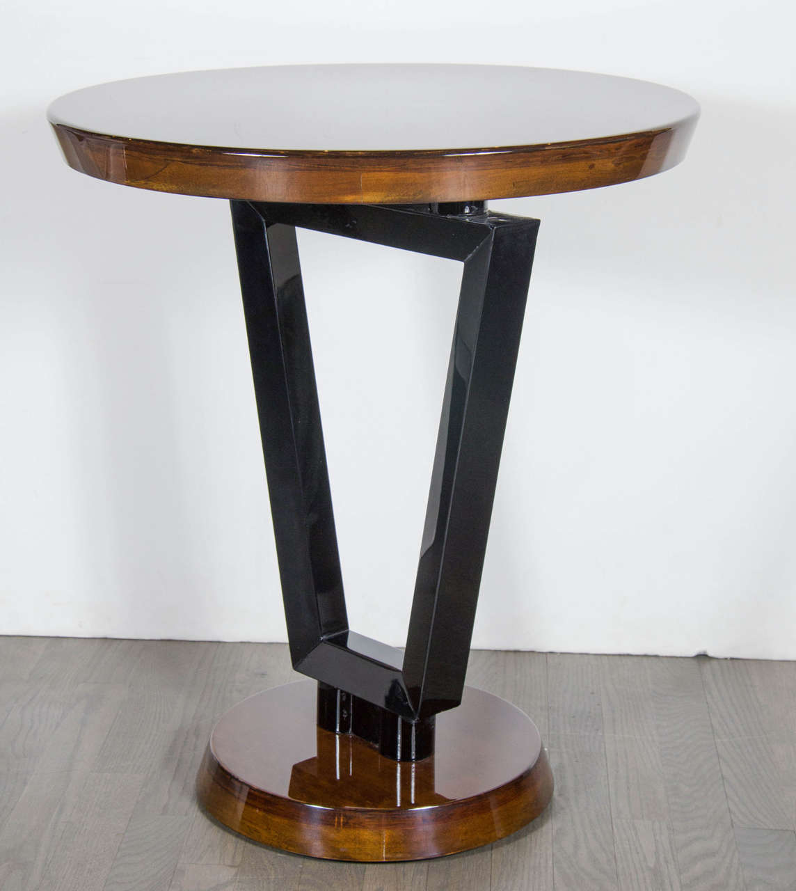 Art Deco Streamlined Occasional or Side Table in Black Lacquer and Walnut