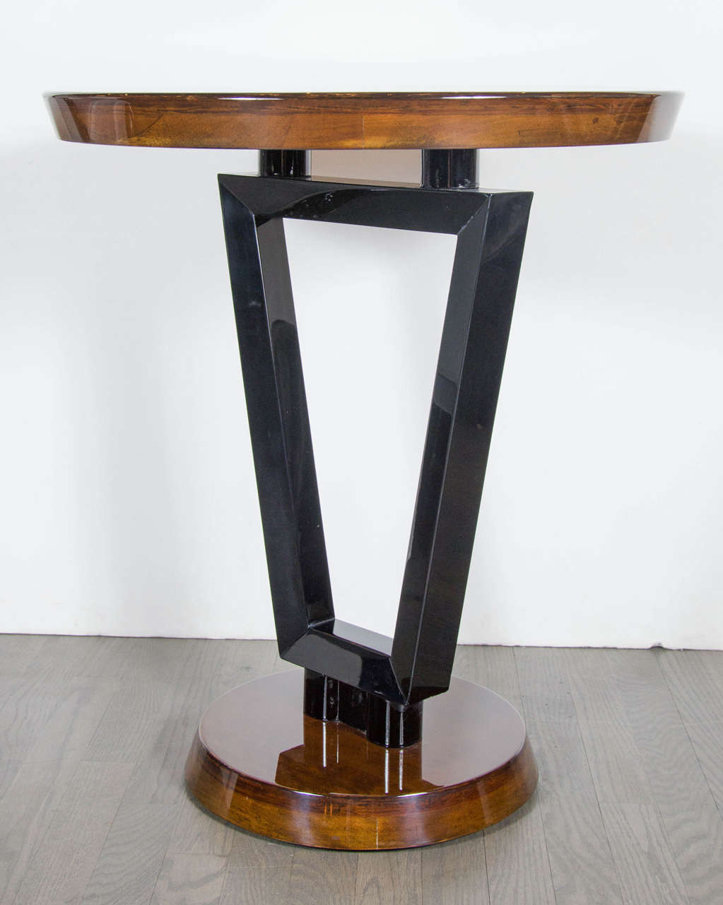 American Art Deco Streamlined Occasional or Side Table in Black Lacquer and Walnut